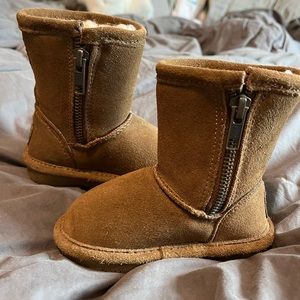 Toddler bear paw boots